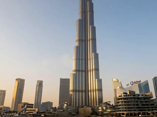 Burj Khalifa: The Ultimate Skyscraper Challenge