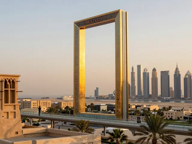 Dubai Frame: A Bridge Between the City's Rich History and Bright Future