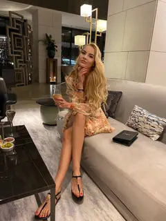 Agnes escort in Dubai