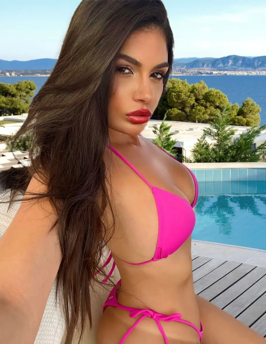 Alice escort in Dubai