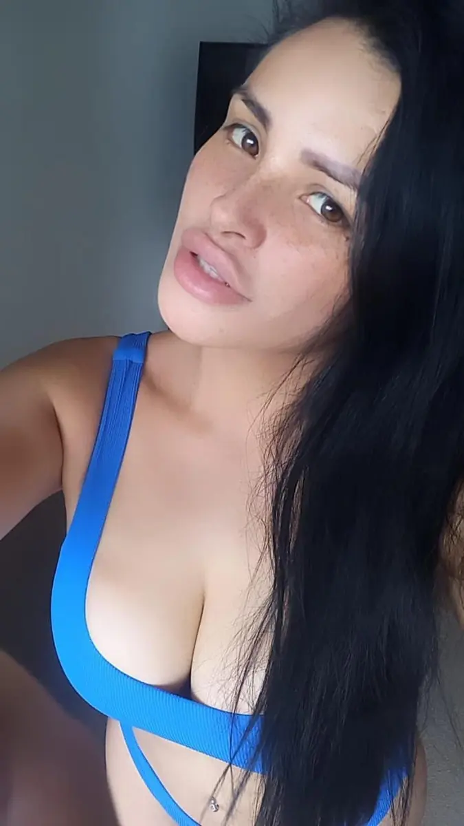 CAMILA escort in Dubai