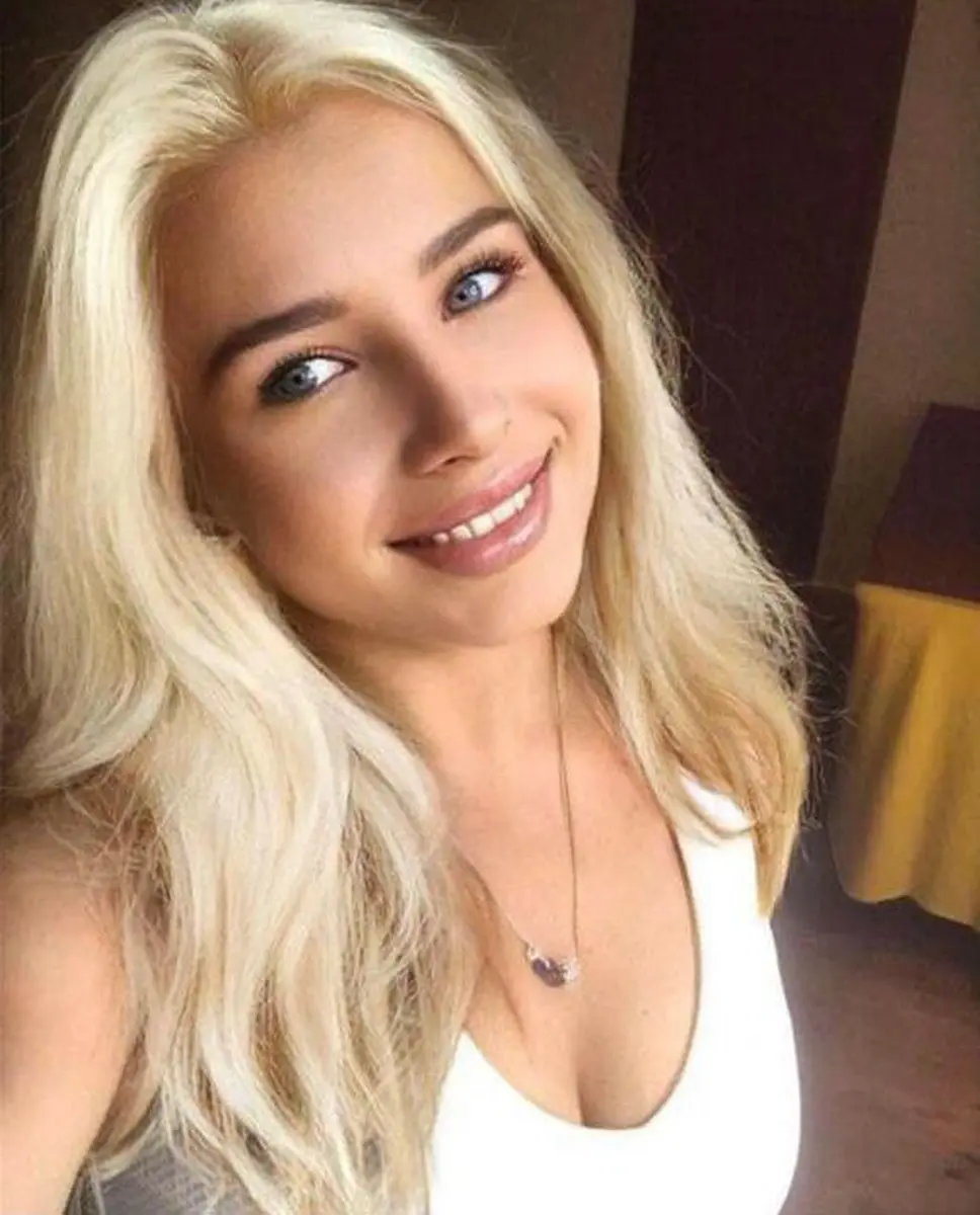 KARLINA escort in Dubai