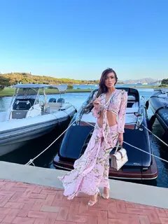 Luz escort in Dubai