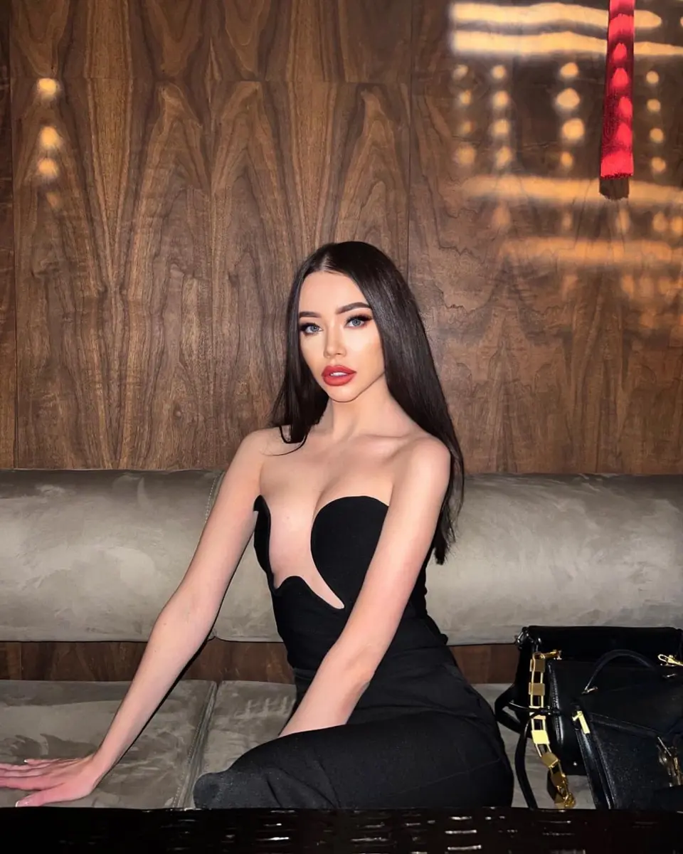 Milla escort in Dubai