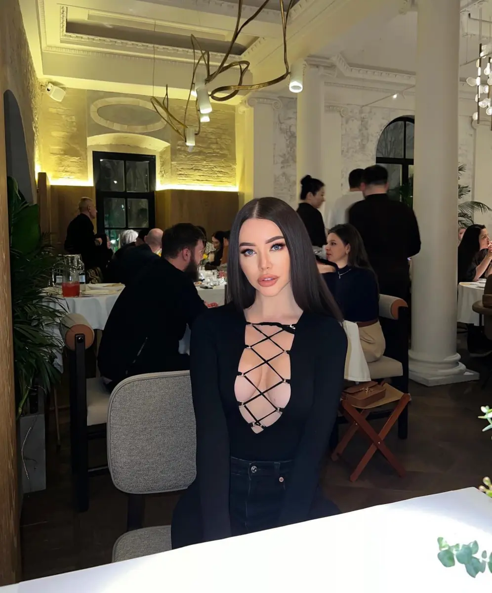Milla escort in Dubai