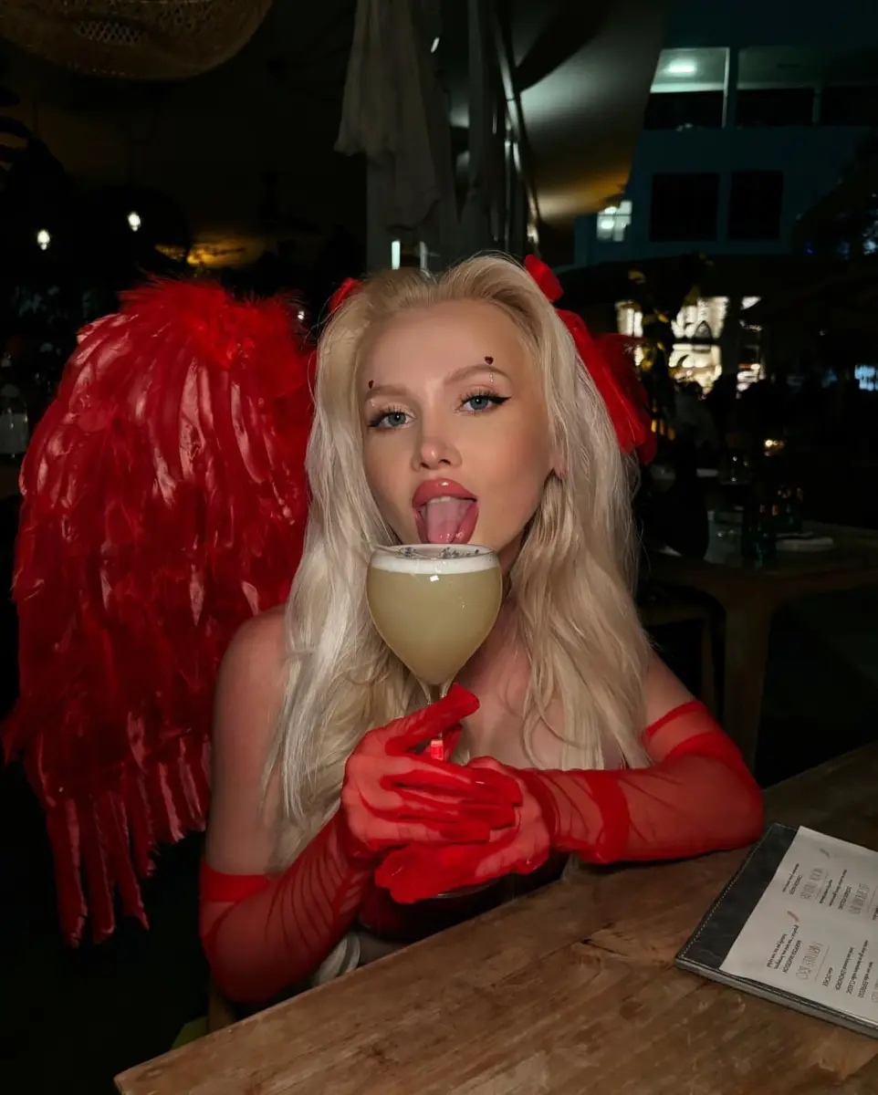 Mimi escort in Dubai