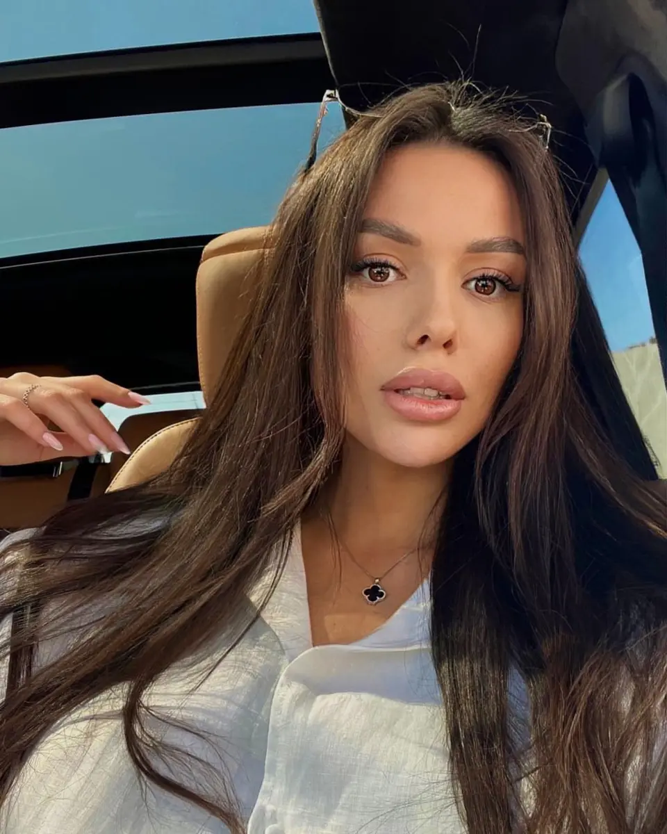 Mira escort in Dubai